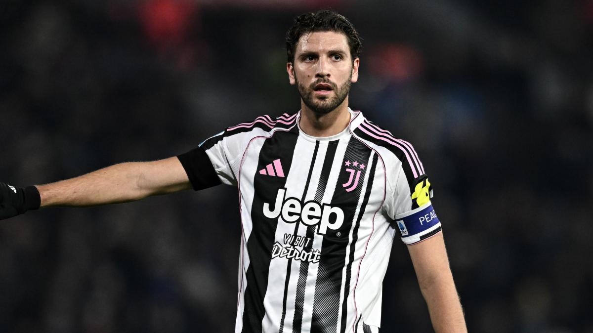 Juventus, Locatelli a rischio squalifica con il Napoli: in caso di ammonizione salterà la sfida con il Parma