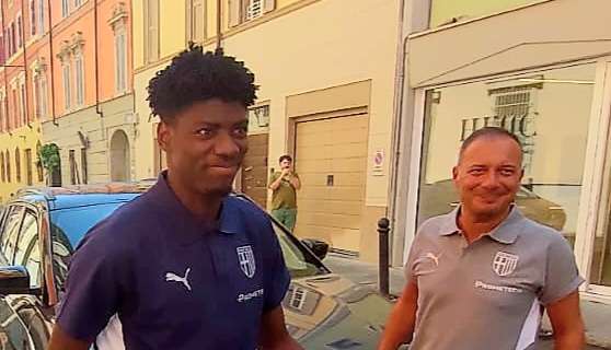 Ndiaye su Instagram: "Onorato di unirmi a questo club. Pronto a dare tutto per difendere questa maglia"