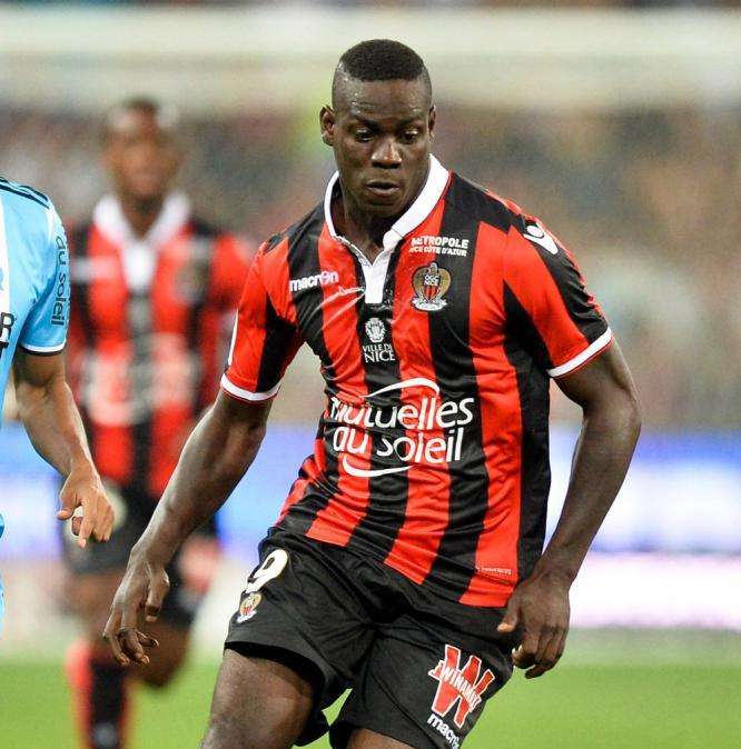 Futuro incerto per Balotelli, che intanto prende la "9" al Nizza