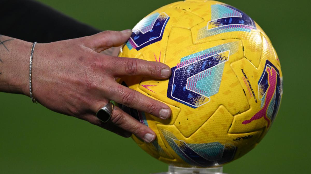 Ora è ufficiale: Como-Parma si giocherà domenica alle 12.30