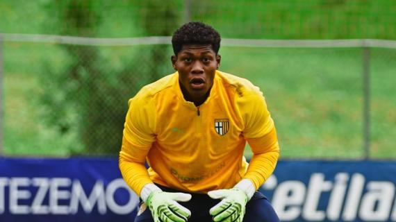 Suzuki para il primo rigore col Parma: prima di ieri era accaduto solo un'altra volta in carriera