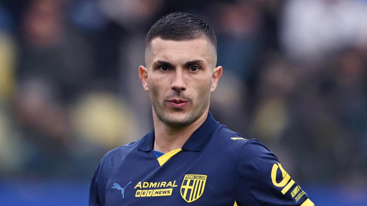 Le ultime dal mercato: c’è distanza per Strefezza. Il Parma lavora per Camarda e Comotto