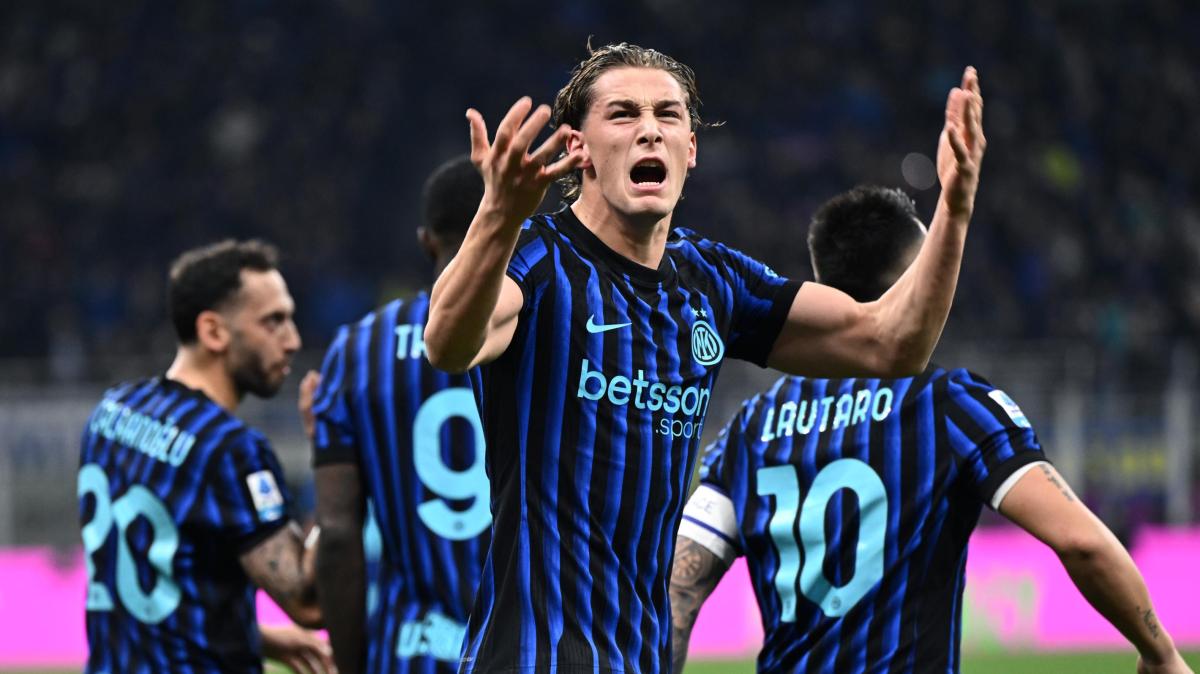 Serie A, l'Inter batte la Juve tra le polemiche. Zielinski regala i tre punti a Chivu