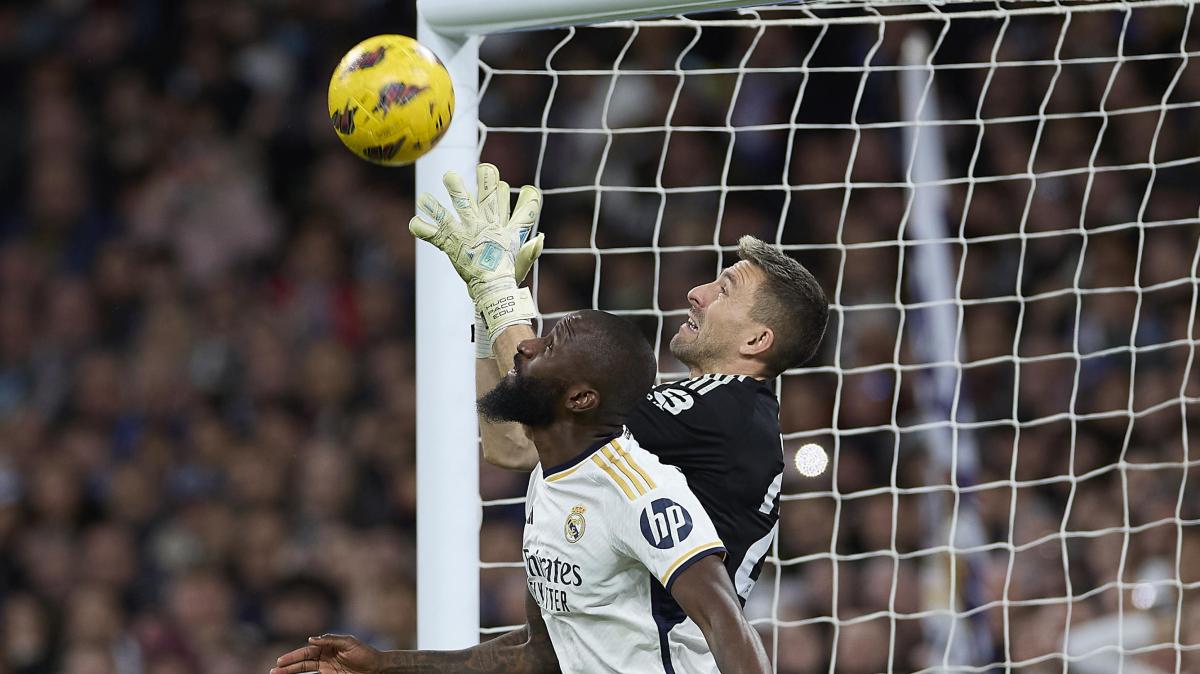 Stasera chance di esordio per Guaita: il portiere spagnolo può portare leadership ed esperienza