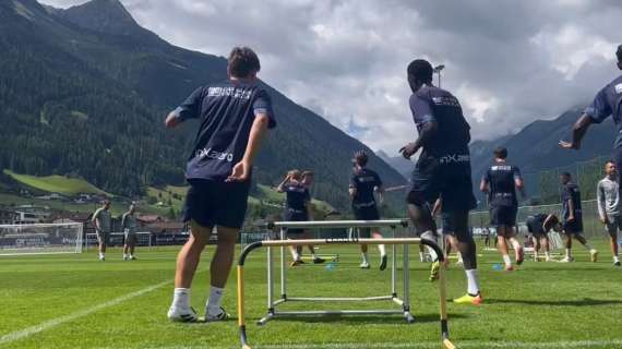 Esercitazioni tattiche, pressione e lavoro a gruppi: mattinata intensa a Neustift