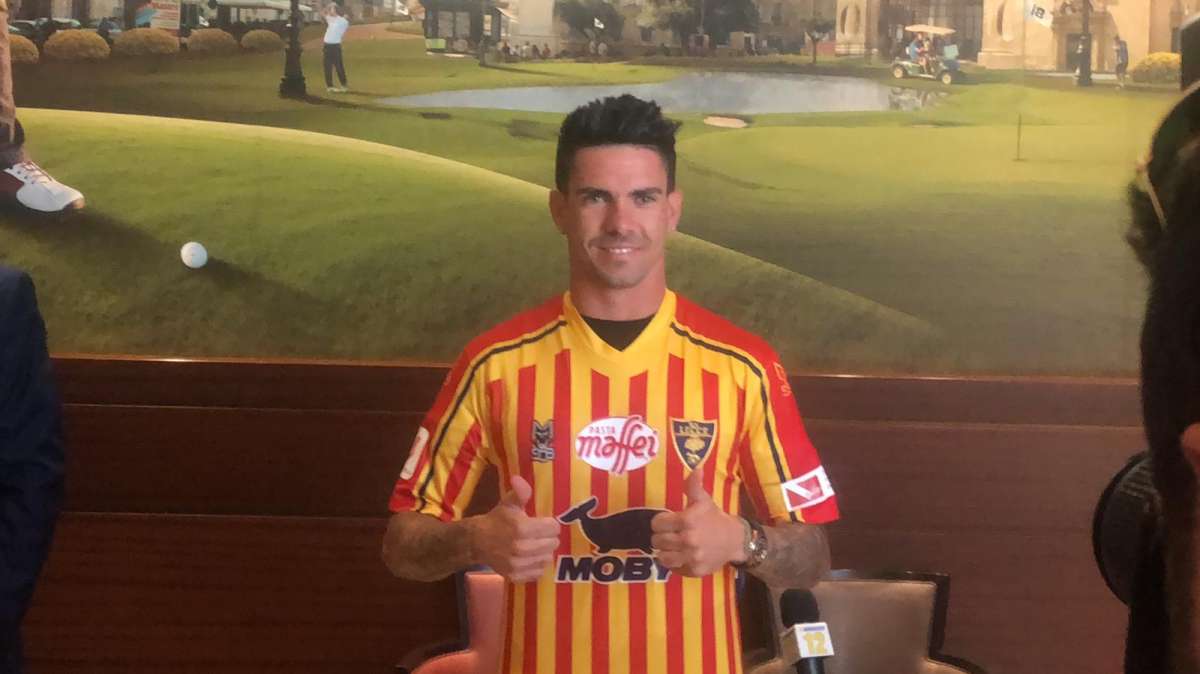 Quattro squadre su Farias: oltre al Parma, Crotone, Verona e il Monza in B