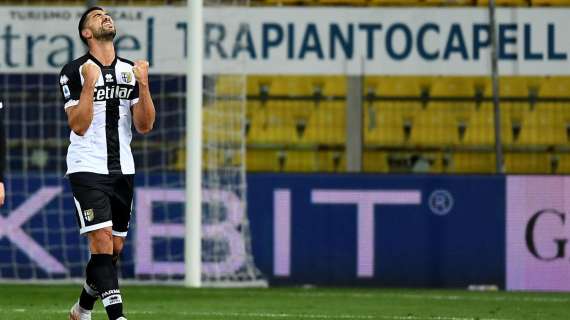 Situazione scadenze, Alves con un piede e mezzo fuori da Parma. Da valutare il futuro di Pellè