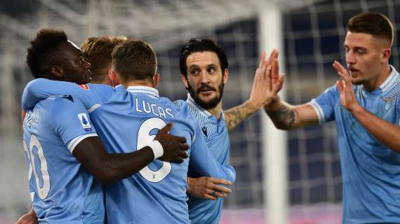 Serie A, la Lazio stravince il derby: 3-0 alla Roma, doppietta di Luis Alberto