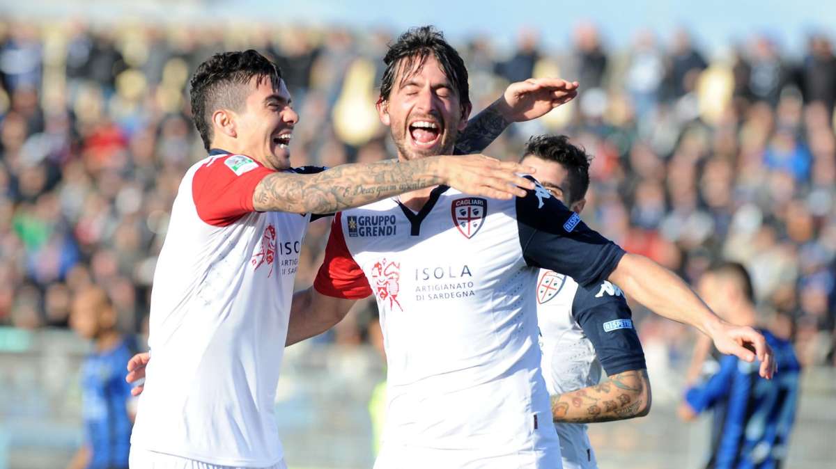 Cagliari, risoluzione rinviata per Munari: contro il Milan sarà presente