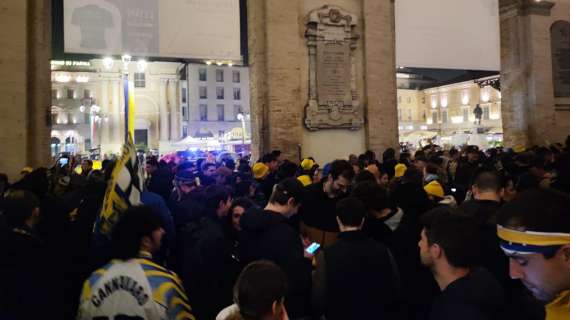 Domenica la festa in piazza dopo Parma-Cremonese, assieme a squadra e dirigenza