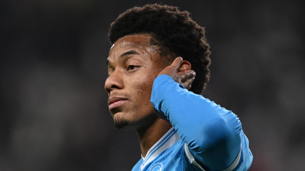 Supercoppa, Napoli la prima finalista: Neres e Hojlund battono il Milan