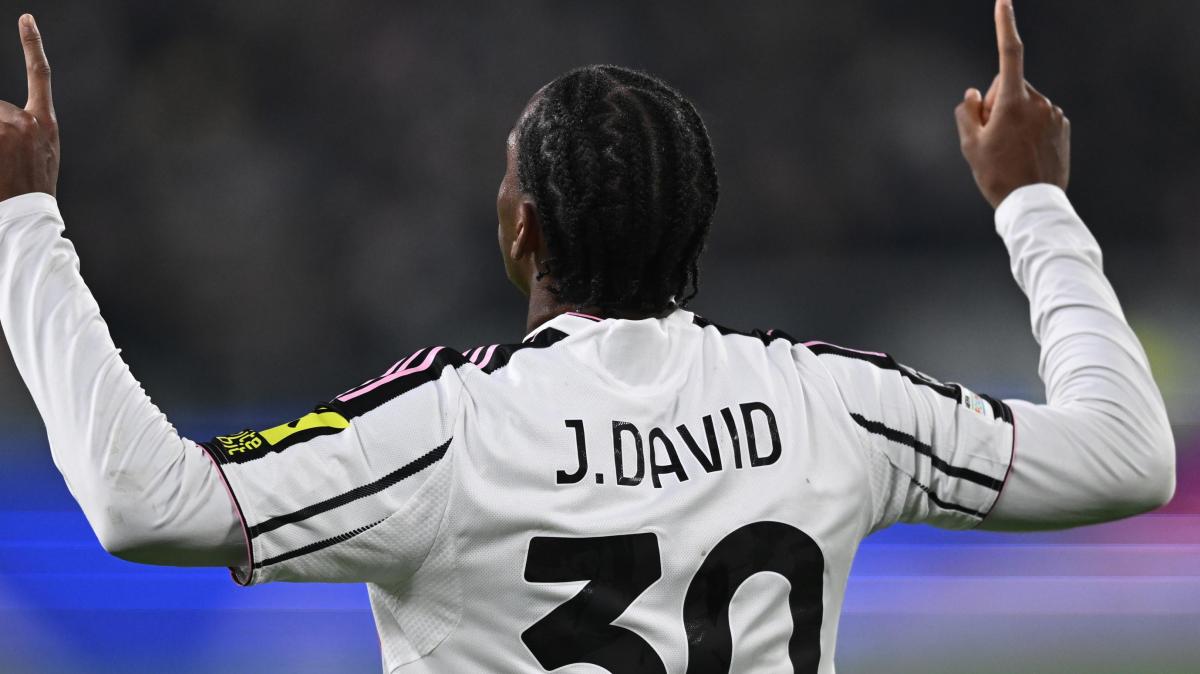 Champions League, bene la Juve con David che torna al gol. Il Benfica batte il Napoli