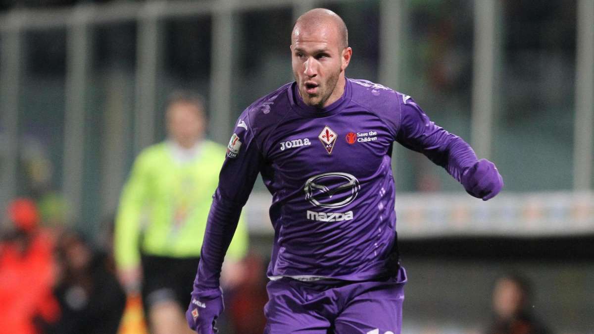 Il Catania propone lo scambio Mesbah-Llama
