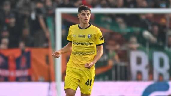 Leoni in mezzo ai suoi coetanei nella sfida di ieri. Ma lui è ormai un punto fermo del Parma