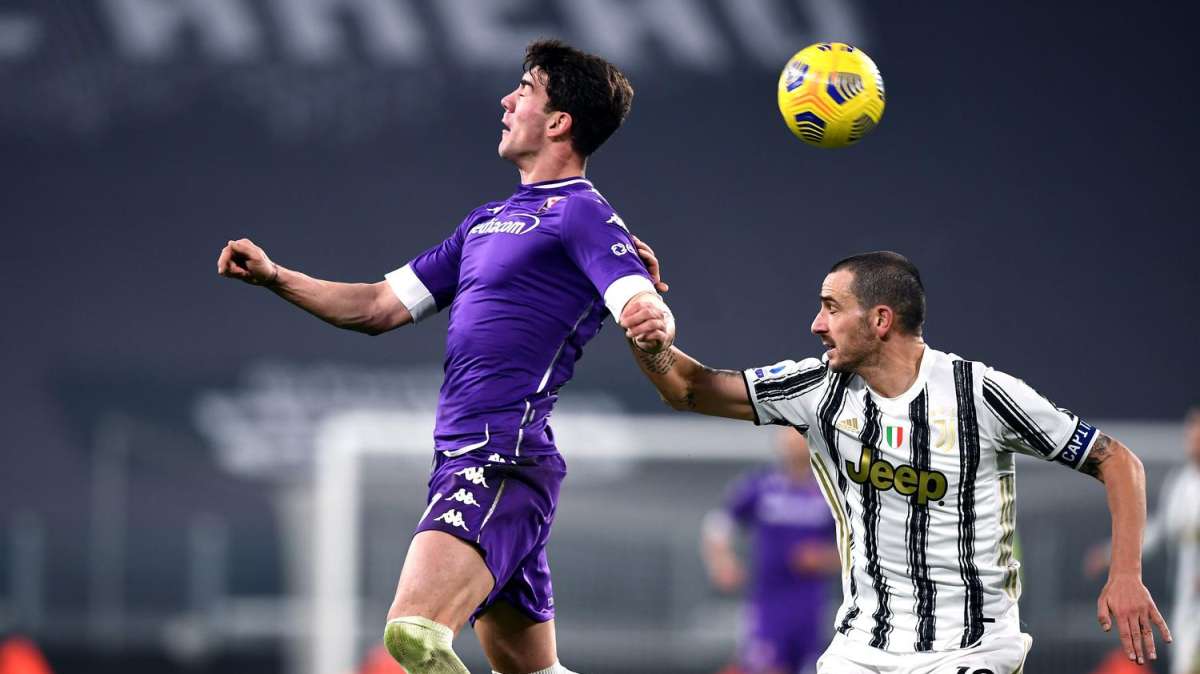 Retroscena di mercato: Vlahovic aveva accettato il Parma in estate, la Fiorentina ha bloccato tutto