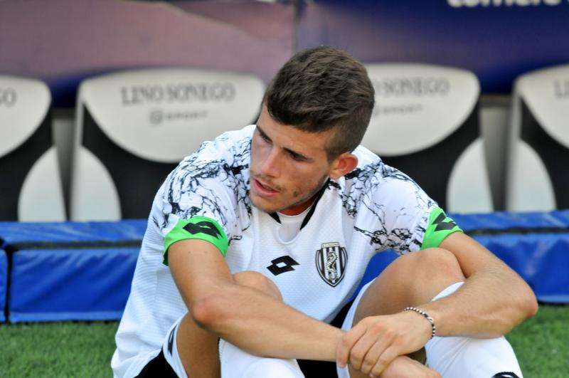 Novità per il centrocampo: Parma vigile su Luca Valzania