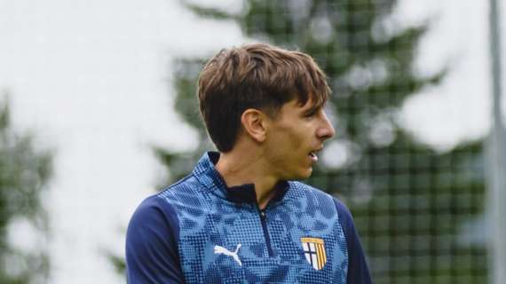 Bernabè disegna in mezzo al campo. Benek entra e colpisce. Le pagelle di Parmalive.com