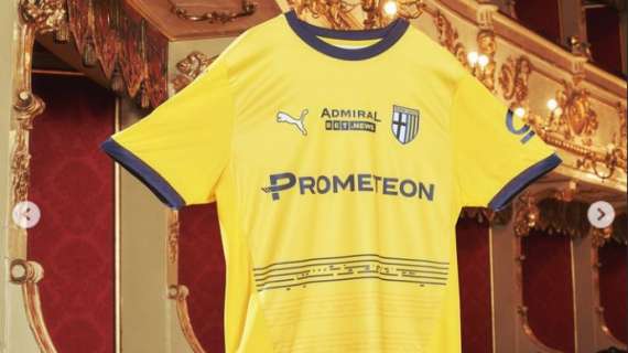 Ecco la terza maglia del Parma: "Il calcio incontra la tradizione musicale"