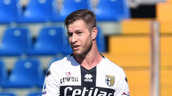 Udinese-Parma, le formazioni ufficiali: out anche Alves, gioca Gagliolo al centro