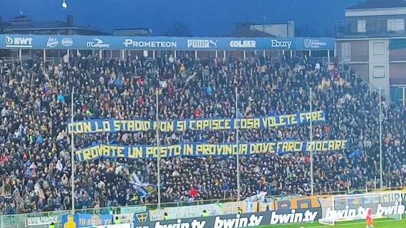 Comunicato e striscione dei Boys: "Con lo stadio non si capisce cosa volete fare"