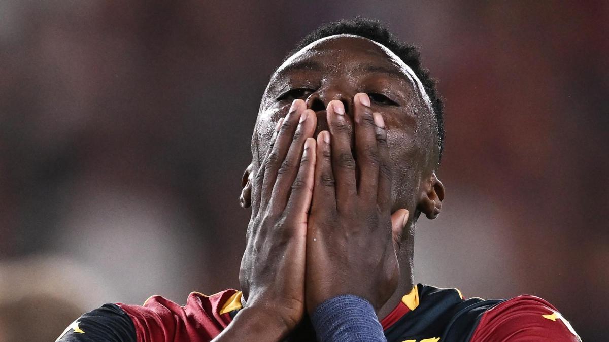 Genoa, Ekuban: "Col Parma ripartiamo dalla prestazione che abbiamo fatto a Napoli"