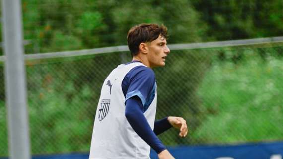 Da Verdi ai Beatles: Leoni se ne va a Liverpool, ma il Parma sembra (finalmente) aver accelerato sul mercato. Saranno due settimane di fuoco