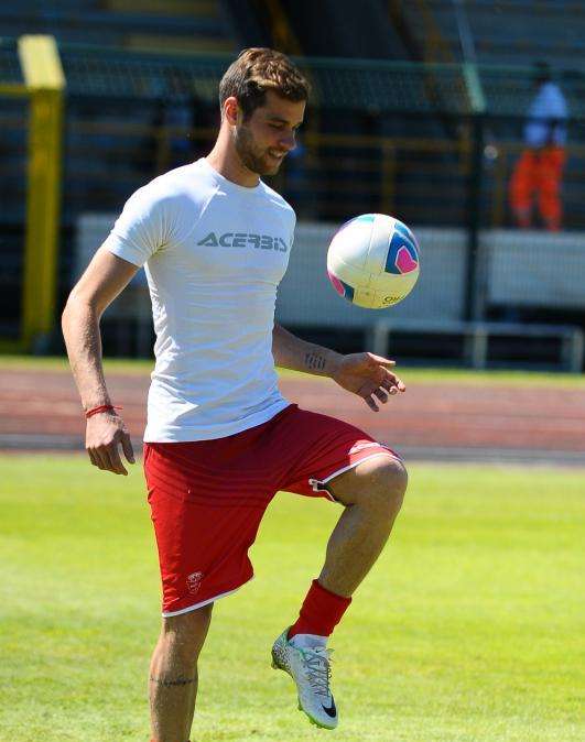 De Cenco pista fredda: piace a mezza Lega Pro, difficile l'approdo a Parma