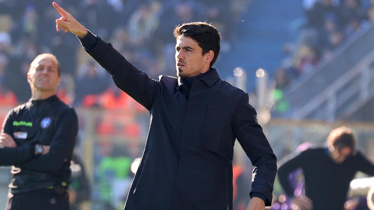 Cuesta sui suoi idoli: “Mi piacevano Xavi, Xabi Alonso e Busquets. Mi piacerebbe conoscere meglio Scala”