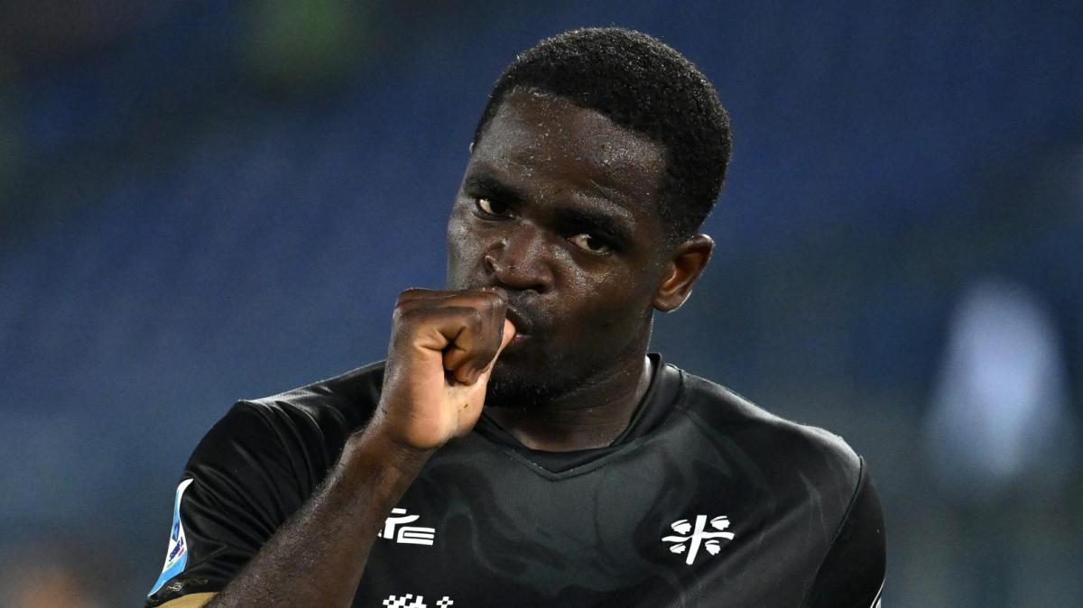 Le ultime dal mercato: si lavora allo scambio Luvumbo-Cutrone. Lovik ufficiale, si pensa al sostituto