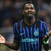Inter, si ferma Thuram: a forte rischio per la finale di Coppa Italia con la Lazio