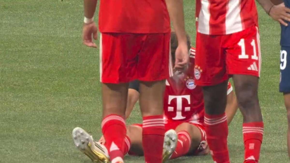 Infortunio per Stani&scaron;ić, difensore del Bayern Monaco (screen)