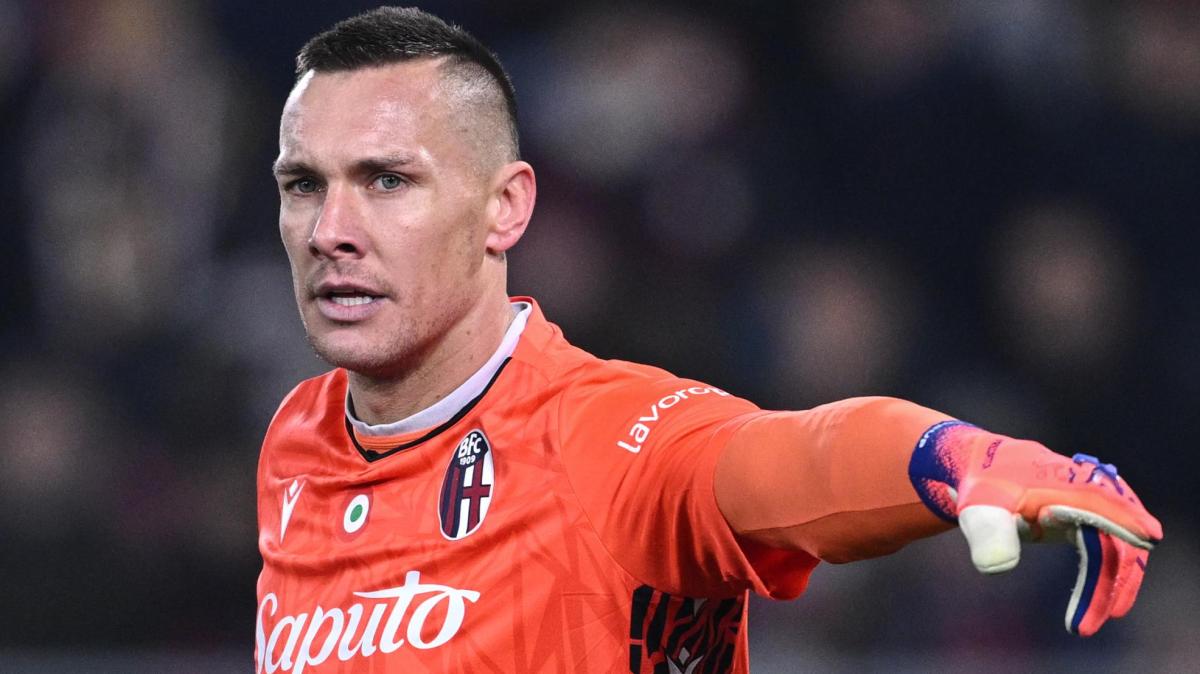 Łukasz Skorupski, Bologna