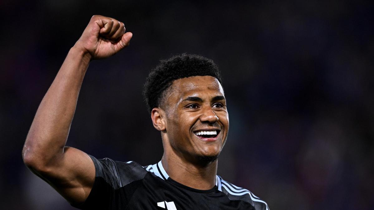 Ollie Watkins, Aston Villa