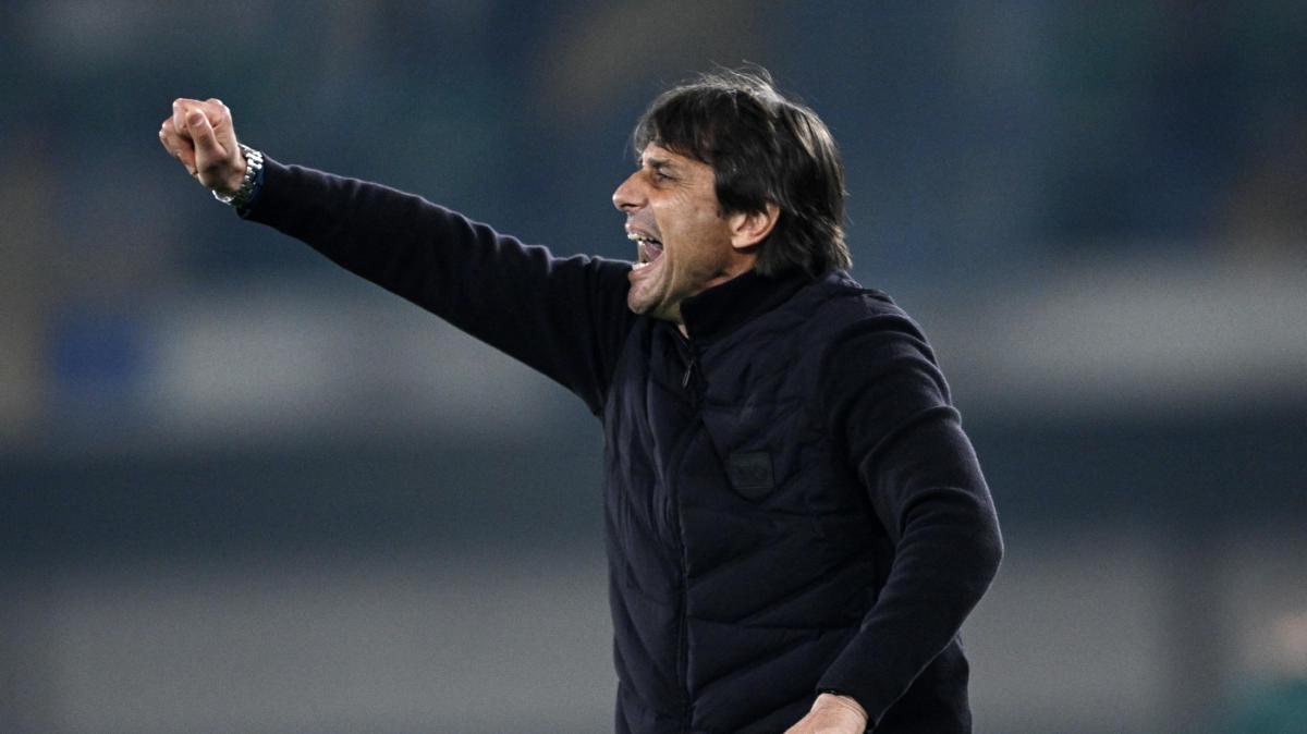 Conte, Napoli