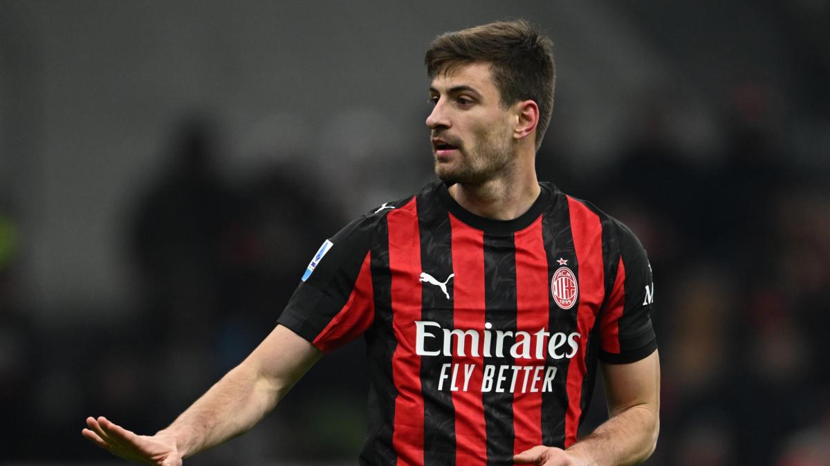 Milan-Parma, le formazioni ufficiali: Gabbia out durante il riscaldamento 