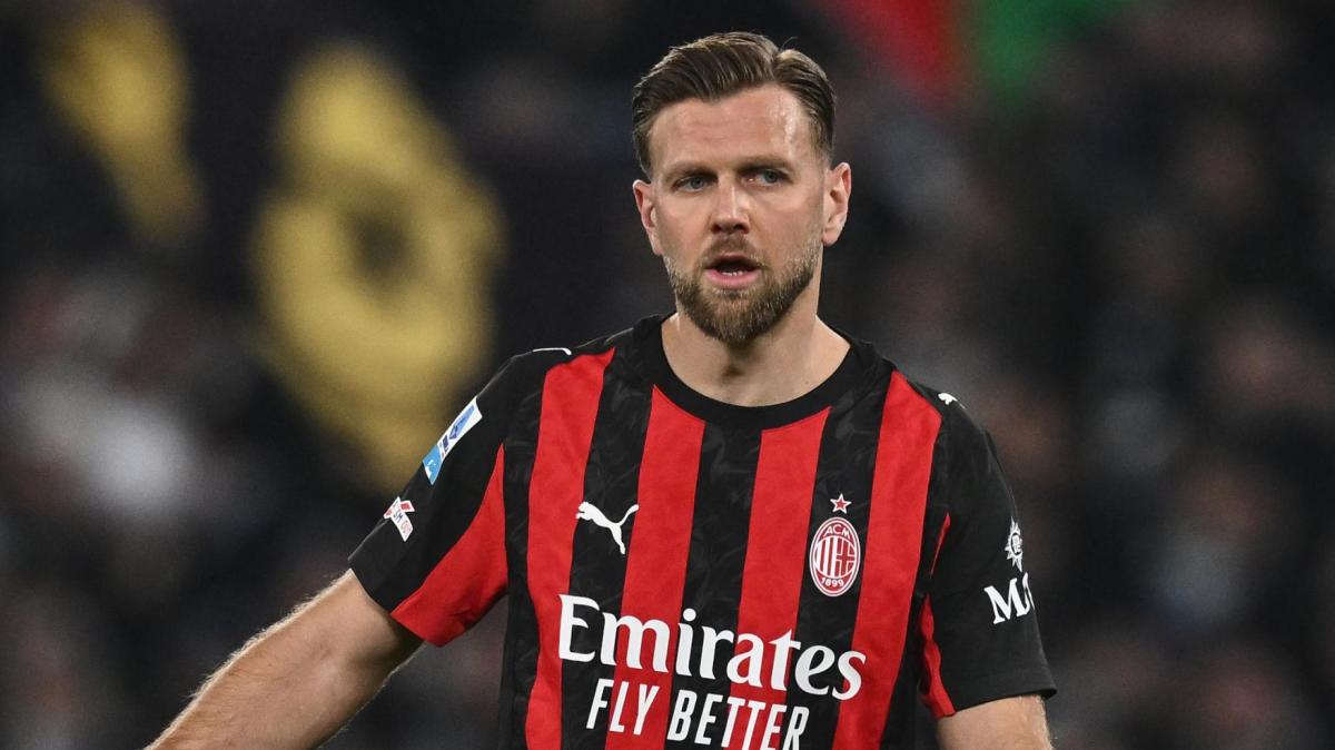 Napoli-Milan, le probabili formazioni: sorpresa in attacco per i rossoneri 