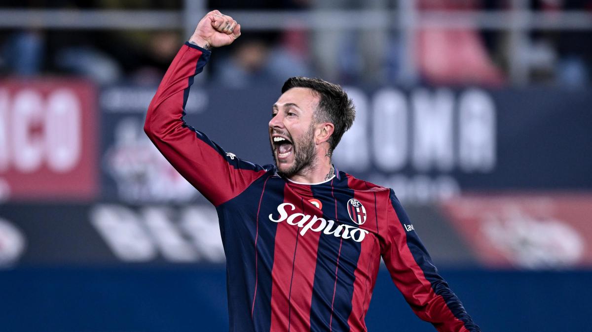 Orsolini o Bernardeschi, chi è l’esterno titolare del Bologna? La gerarchia 