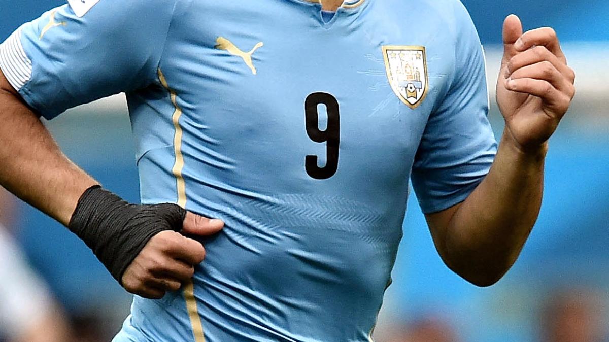 Uruguay, maglia numero 9
