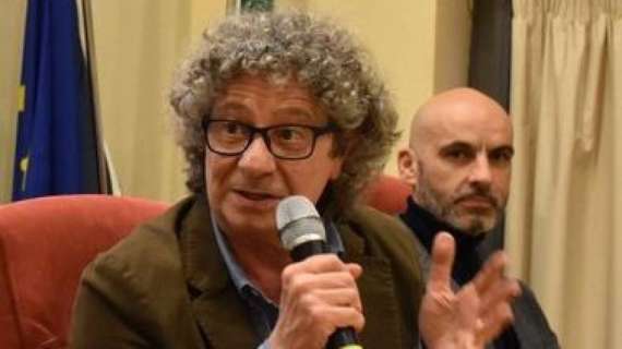 Il calcio secondo Riccardo Cucchi, storica voce del calcio in radio: presentato il suo ultimo libro