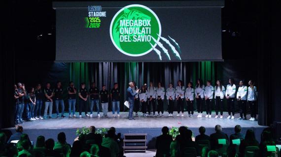 Presentata in grande stile la squadra di Vallefoglia, attesa lunedì sera a Perugia contro la Bartoccini