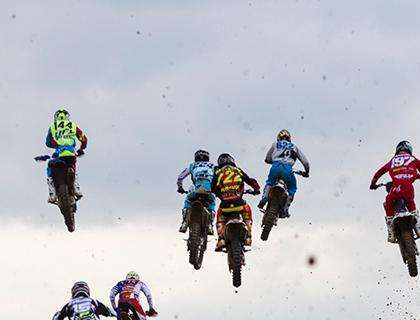 Davvero un gran bello spettacolo con il motocross a Gioiella