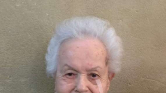 Auguri Clara! Compie oggi 100 anni la nonna più conosciuta di Perugia, ancora oggi piena di energia!