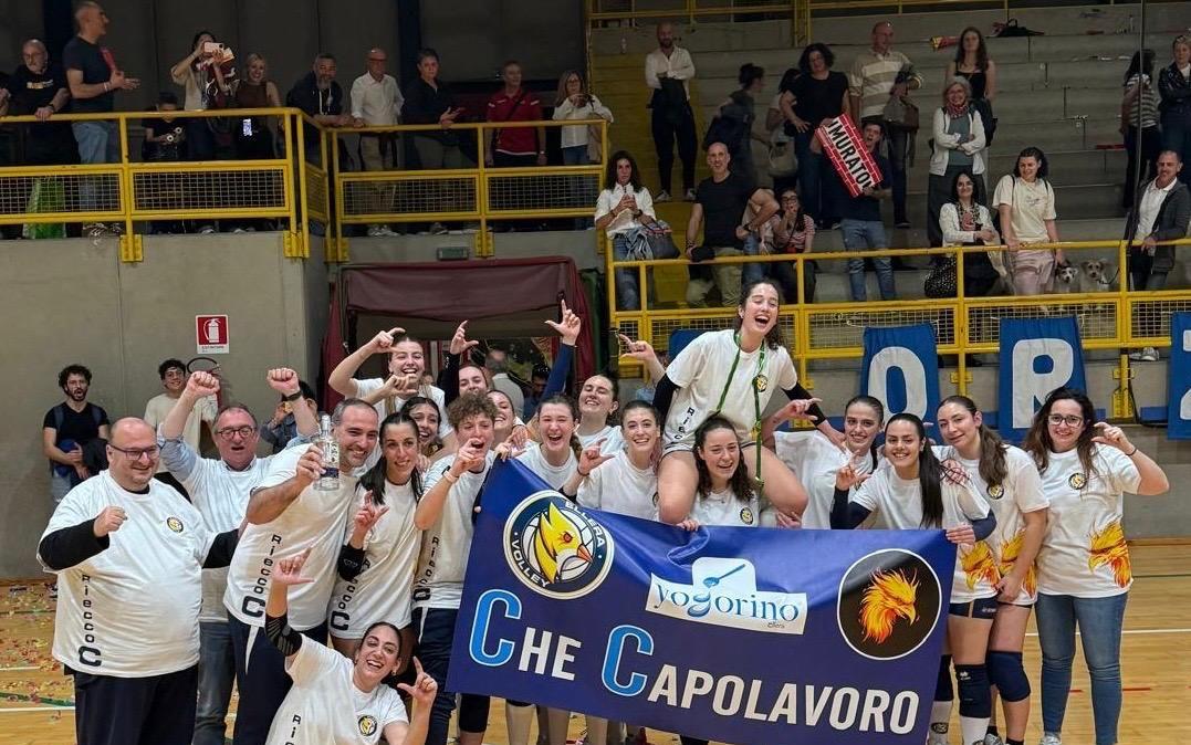 La Pallavolo Ellera ha "regalato" alla comunità ciò che le era stato "tolto" tre anni fa: si è ripresa la Serie C!