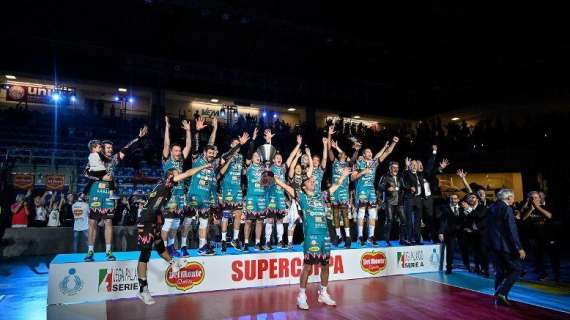 Il "miracolo" di Vital Heynen! La Sir Safety Conad Perugia conquista la Supercoppa italiana di volley maschile!