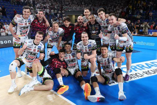 La Sir Perugia batte Civitanova ed è vicina allo scudetto! Mercoledì la festa al PalaBarton?
