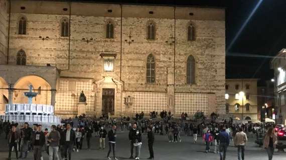 Non venerdì, ma sabato sera con i locali chiusi, il centro storico di Perugia presidiato dalle forze di polizia