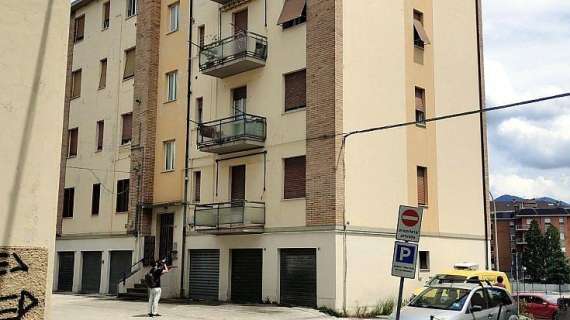 Dramma: donna di Perugia di 51 anni accusata di aver ucciso il compagno in camera da letto
