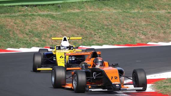 Ma che bravo l'umbro Lorenzo Mariani nella Formula X a Vallelunga!