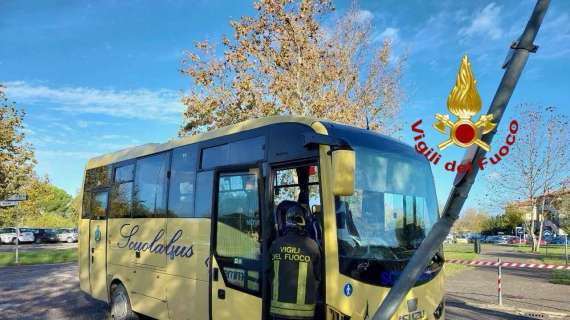 L'incidente dello scuolabus a Castiglione del Lago: i bambini coinvolti ora stanno tutti bene