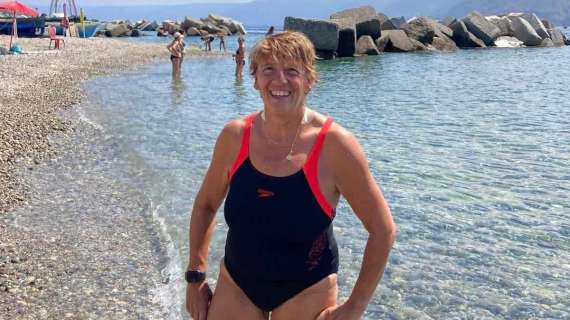Che impresa! Simonetta Renga della Gryphus Perugia ha attraversato a nuoto lo stretto di Messina!